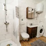 Apartmani Komarna *
