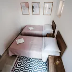 Apartmani Komarna *