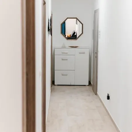 Apartmani Komarna شقة *